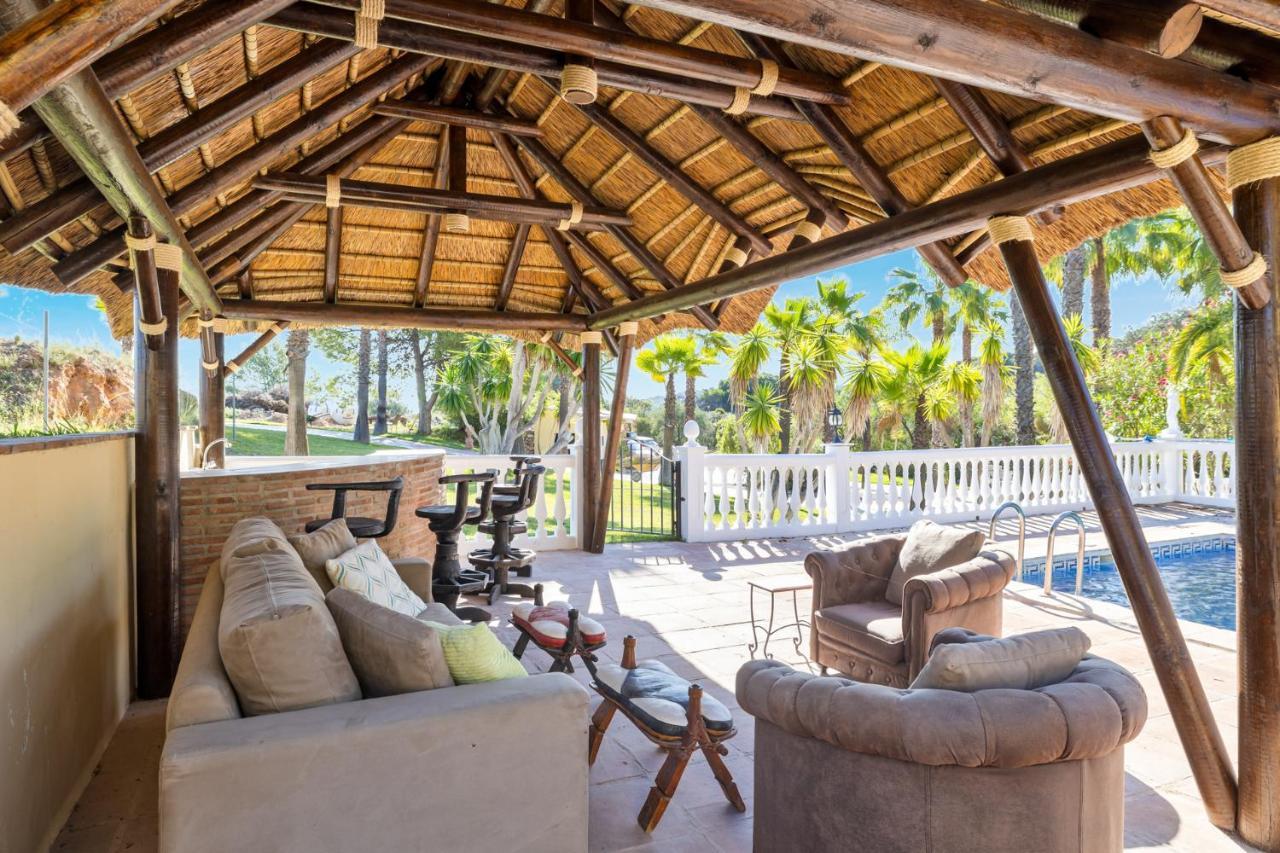 Вилла Hacienda De La Siesta Коин Экстерьер фото